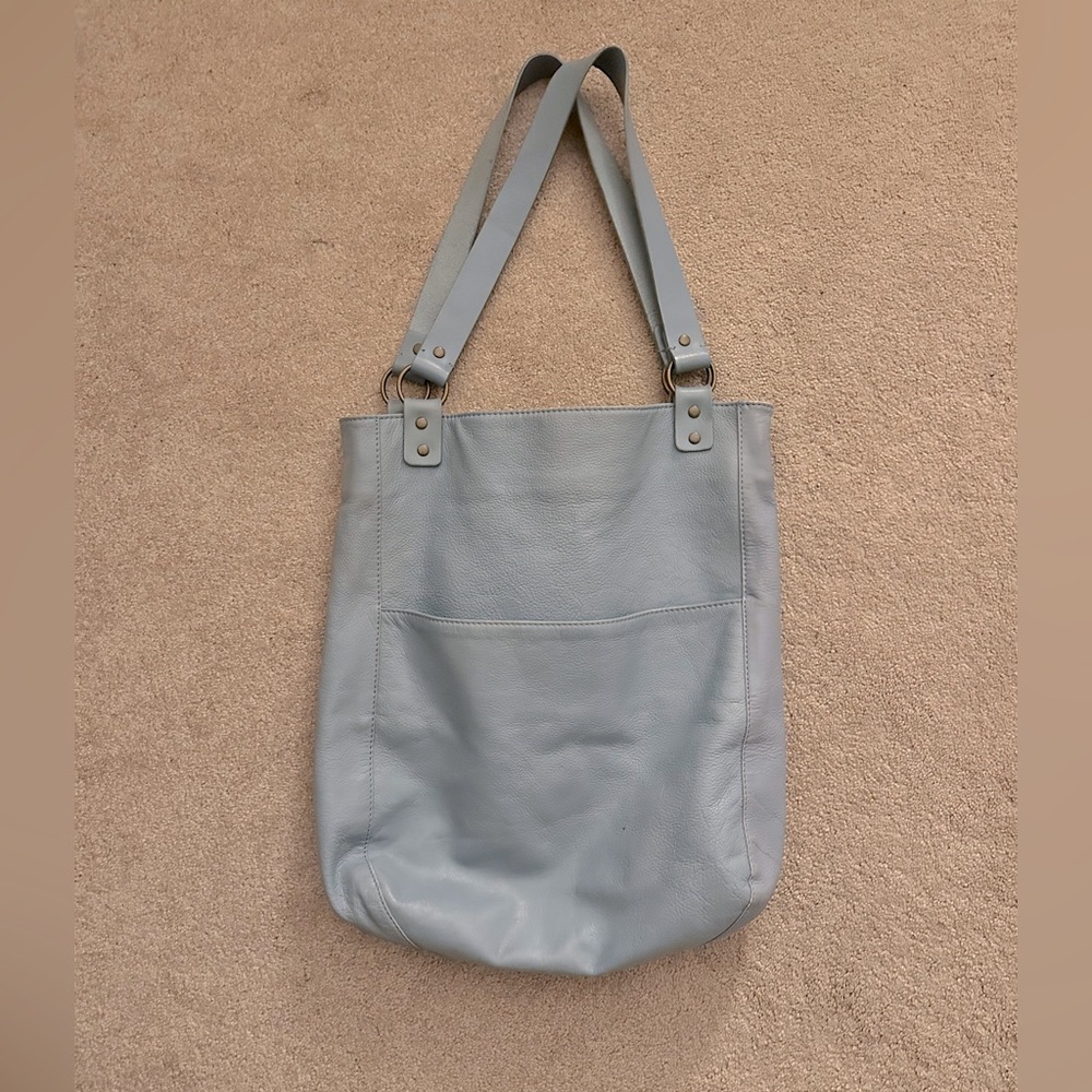 JJill bucket bag, light blue leather, zip top